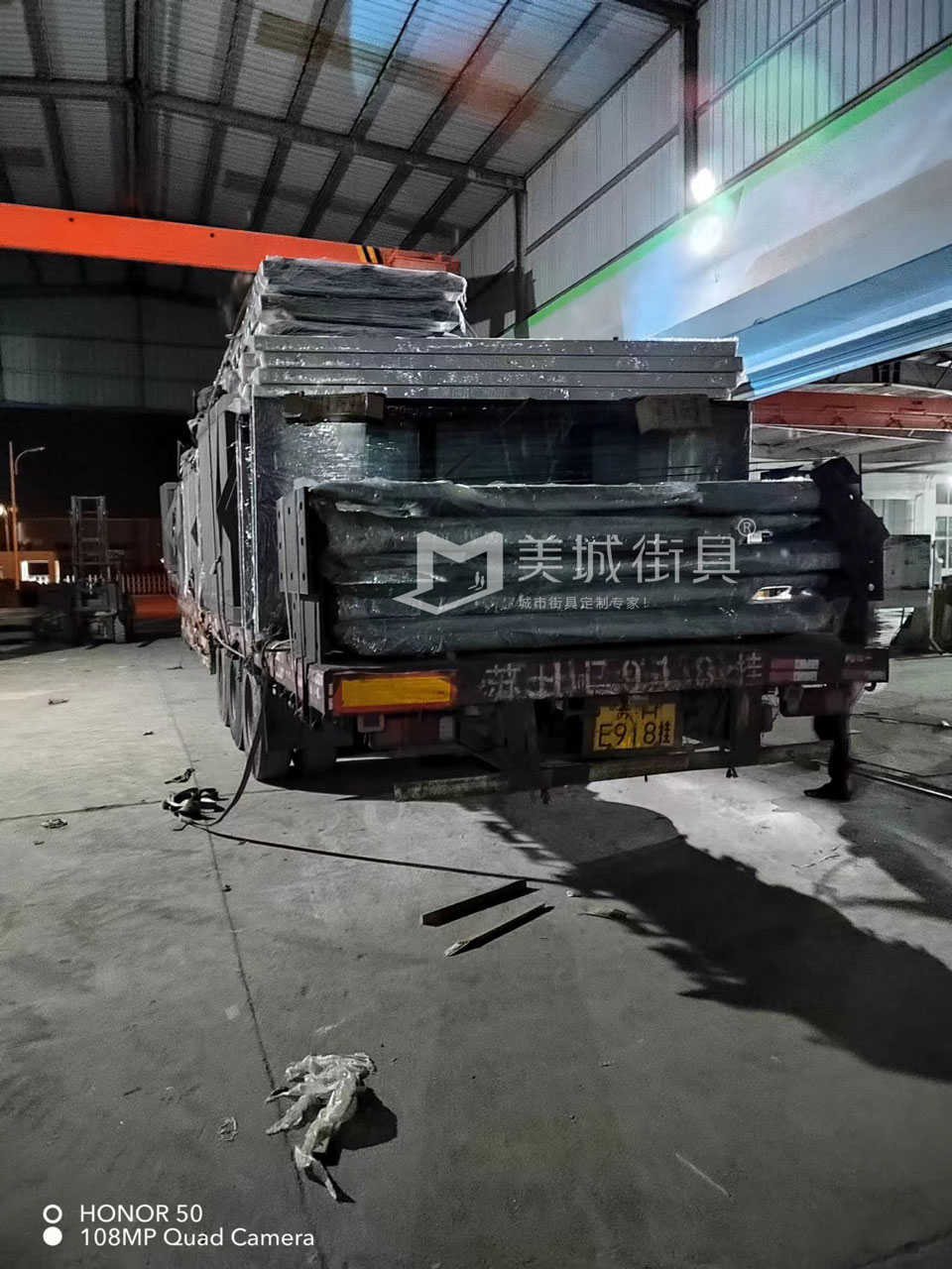 2022.10.18美城街具供應(yīng)臺(tái)州第三、四車候車亭發(fā)貨記錄